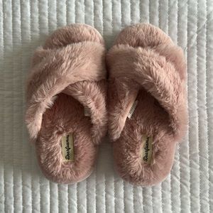 Dearfoams Girls Slide Slipper size 11-12